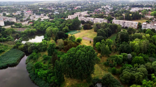 Donduseni Több Lakóépület Zöldövezet Park Egy Előtérben Kilátás Drón Moldovában — Stock Fotó