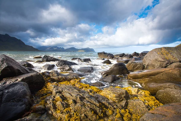 Windige Meereslandschaft Dramatischer Bewölkter Himmel Über Dem Steinernen Meer Norwegen — Stockfoto