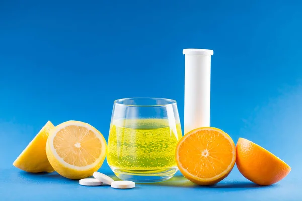 Vitaminer med fruktsmak — Stockfoto