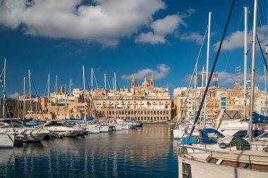 Malta. Birgu şehir manzarası.