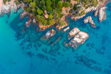 Gökyüzünden güzel deniz manzarası