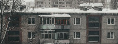 Rusya 'da eski şehrin kentsel peyzaj. Sıradan Rusların hayatı.