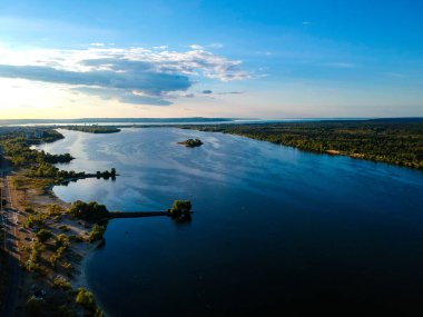 geniş bir Dnepr nehri seli 