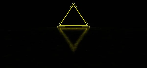 Glödande triangel i mörk rymd. Glödande pyramid, reflektioner på det blanka golvet. 3D-Render Royaltyfria Stockfoton