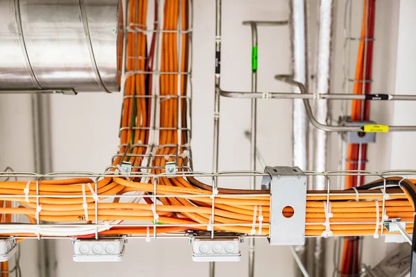 Câblage Électrique Dans Bâtiment Moderne — Photo