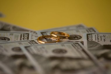 Alyans para arka plan üzerinde kapat