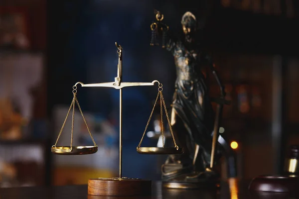 Symbool van recht en Justitie, recht en rechtvaardigheid concept — Stockfoto