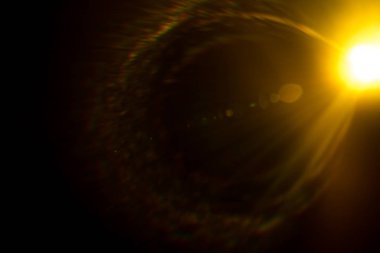 Siyahta soyut Doğal Güneş parlaması