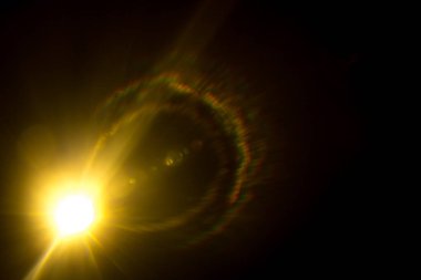 Siyahta soyut Doğal Güneş parlaması