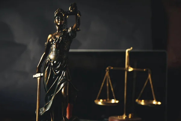 Закон и справедливость — стоковое фото