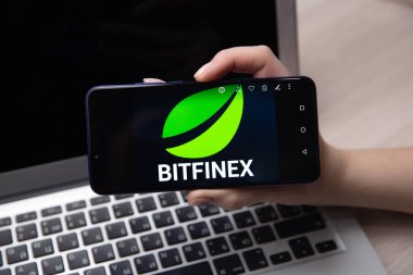 Tula, Rusya Federasyonu - 28 Kasım 2018:Bitfinex cryptocurrency ticaret platformu logosu
