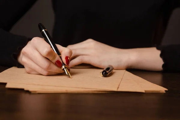 Notarys openbare pen en stempel op testament en laatste zal. Notaris — Stockfoto