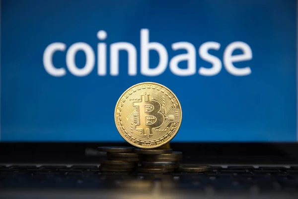 Tula, Rusia - JANUARY 27, 2019: Coinbase - Buy Bitcoin and More, aplikasi mobile Secure Wallet di layar Stok Lukisan  