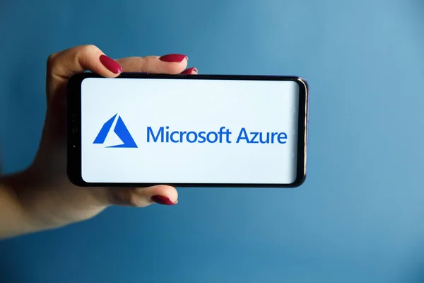 Тула, Россия - 29 января 2019 года: логотип Microsoft Azure отображается на современном — стоковое фото