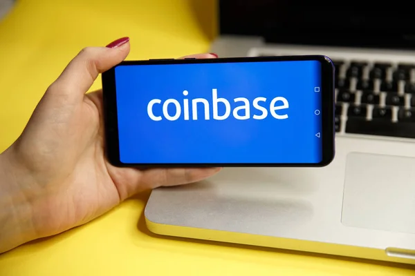 Tula, Russia - JANUARY 29, 2019: Coinbase - Buy Bitcoin and More, Secure Wallet mobile app on the display — Stock Photo, Image