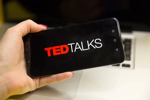 Tula, Rusia - JANUARY 29, 2019: Logo TED Talks yang ditampilkan pada — Stok Foto