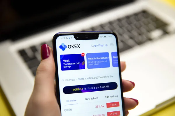 Tula, Russia - JANUARY 29, 2019:: OKEx logo displayed on a modern — Stock Photo, Image