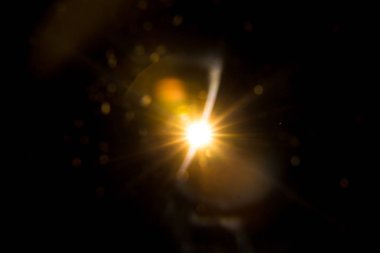 Siyahta soyut Doğal Güneş parlaması