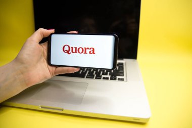 Tula, Rusya - 29 Ocak 2019: görüntülenen Quora logosu