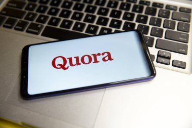 Tula, Rusya - 29 Ocak 2019: görüntülenen Quora logosu