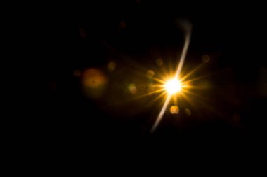 Siyahta soyut Doğal Güneş parlaması