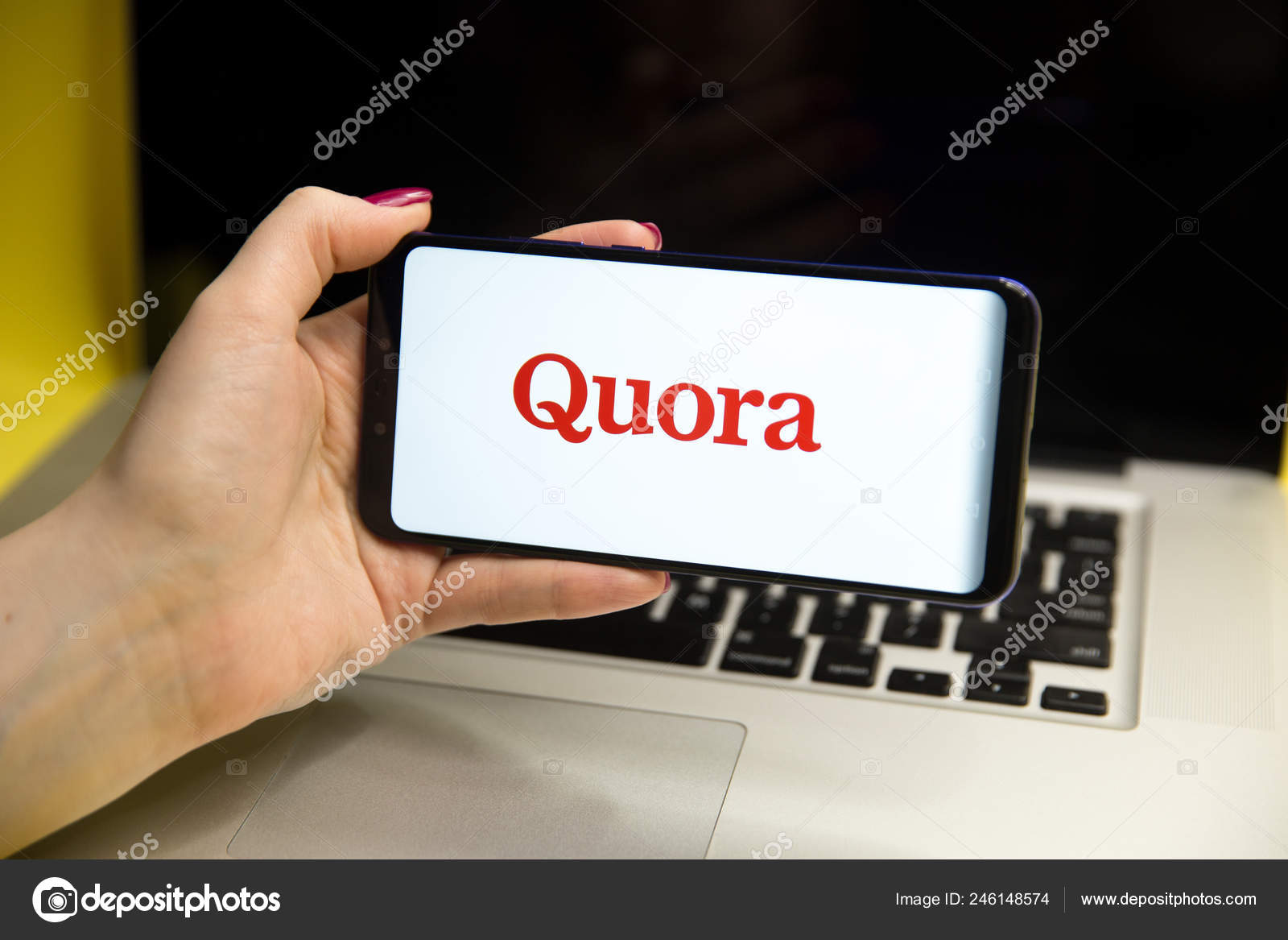 Tula, Russia - JANUARY 29, 2019: Quora logo displayed - Stock Editorial Photo © burdun #246148574