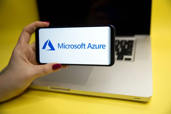 Тула, Россия - 29 января 2019 года: логотип Microsoft Azure отображается на современном — стоковое фото