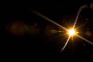 Siyahta soyut Doğal Güneş parlaması