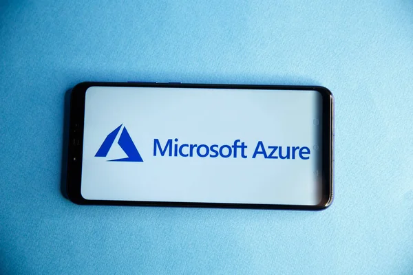 Тула, Россия - 29 января 2019 года: логотип Microsoft Azure отображается на современном — стоковое фото