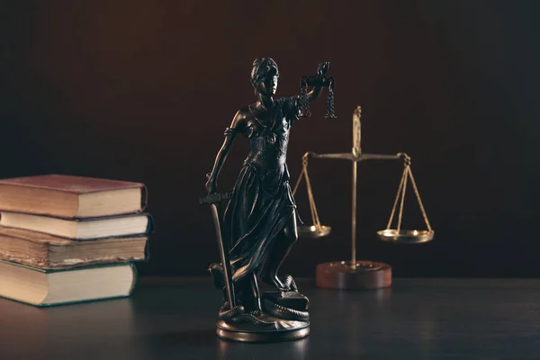 O símbolo da Estátua da Justiça, conceito de direito jurídico i — Fotografia de Stock