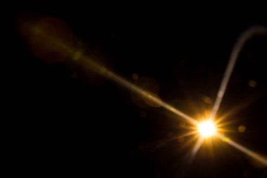 Siyahta soyut Doğal Güneş parlaması