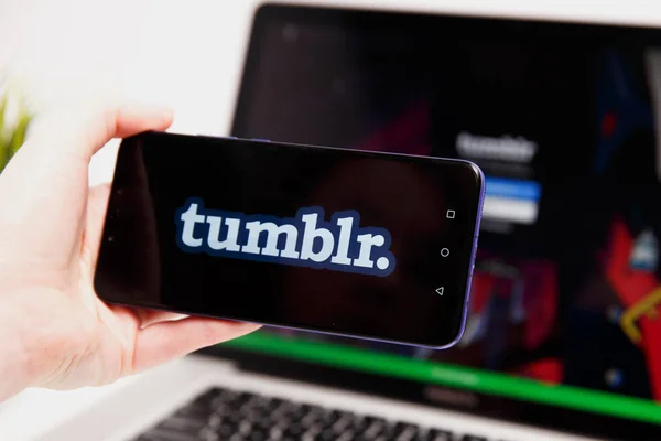 Tula, Rusia - 18 Februari 2019: Logo Tumblr ditampilkan di smartphone — Stok Foto
