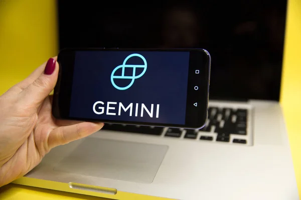 Tula, Rusia - JANUARY 29, 2019: Logo pertukaran mata uang digital Gemini ditampilkan pada modern — Stok Foto