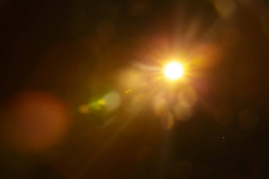 Siyahta soyut Doğal Güneş parlaması