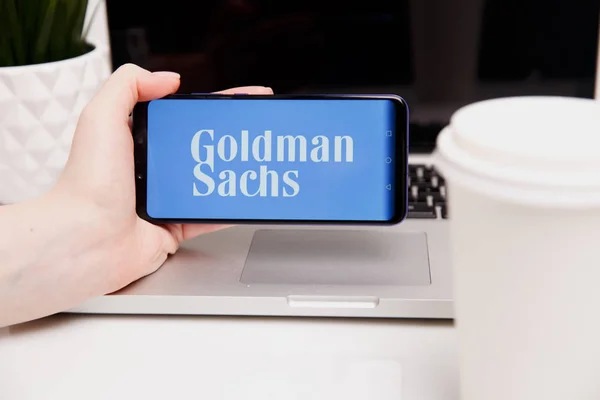 Tula, Federacja Rosyjska - 18 lutego 2019: Goldman Sachs logo widoczne wyświetlanych na telefon — Zdjęcie stockowe