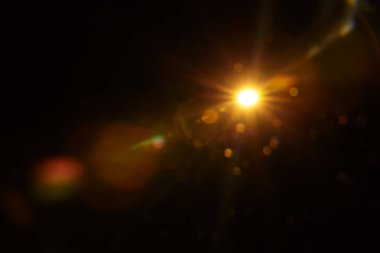 Siyahta soyut Doğal Güneş parlaması