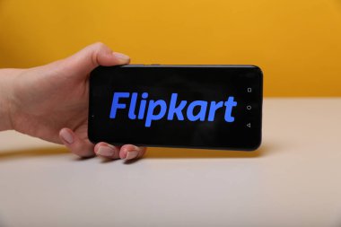 Tula, Rusya - 12 Mayıs 2019: Flipkart telefon ekranında.