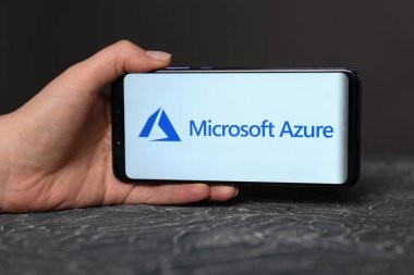 Tula, Rusya - 12 Mayıs 2019: Microsoft Azure telefon ekranında.