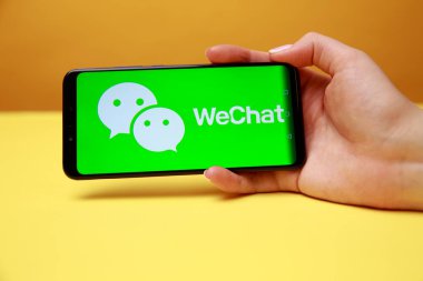 Tula, Rusya 17. 06 2019 Wechat telefonda ekranda.