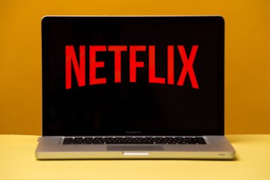 Tula, Rusya 17. 06 2019 Netflix dizüstü ekranda.