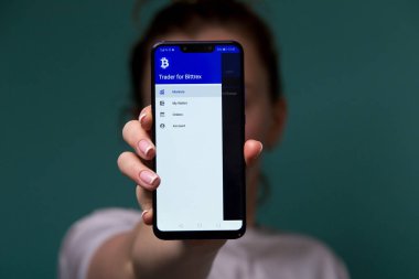 Tula, Rusya 17. 06 2019 Bittrex telefon ekranında.