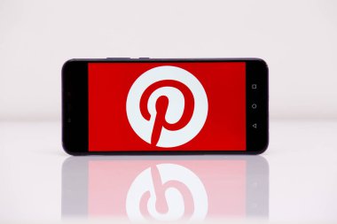 Tula 02.08.2019 Pinterest telefon ekranında.