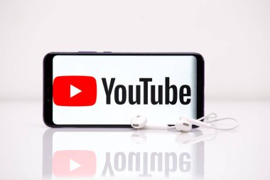 Tula 02.08.2019 Youtube telefon ekranında.