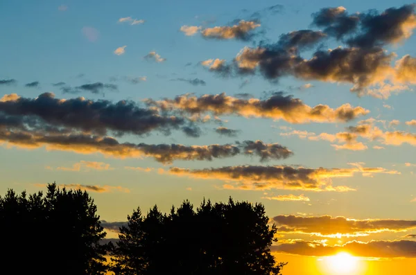 Nuvens Luz Pôr Sol Natureza Céu Bonito — Fotografia de Stock