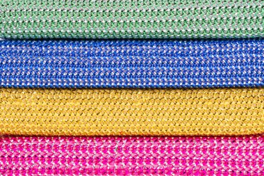 Arkaplan olarak kullanmak için çok renkli kurdeleleri kapat