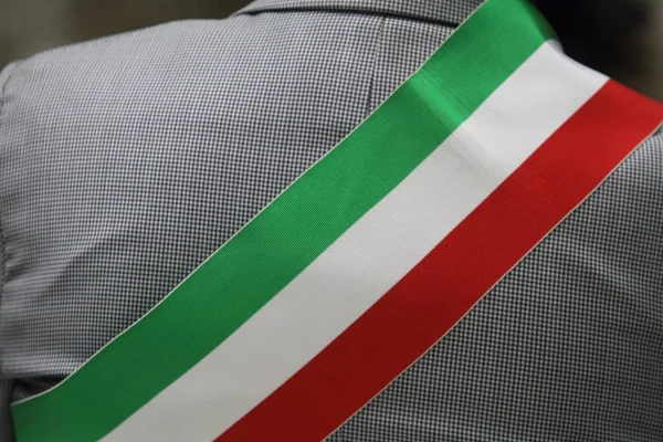 市长的意大利三色旗 图库图片
