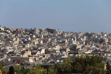 Atina, Yunanistan - 20 Temmuz 2019: Akropolis'ten görülen Yunan başkentinin panoraması