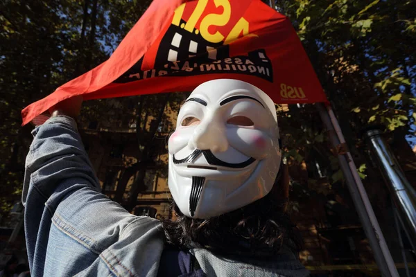 Roma, Italia - 18. oktober 2019: Anonyme masker foran – stockfoto