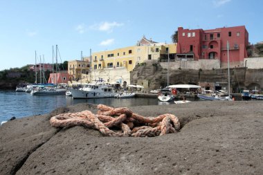 Ponza yakınlarındaki Ventotene Adası - İtalya