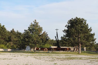 Trieste, İtalya - 22 Nisan 2017: Ulusal bir anıt olan Foiba di Basovthe